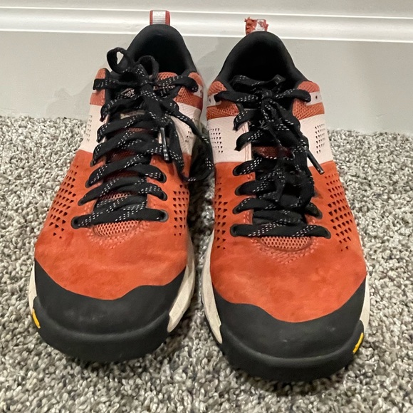 Danner Trail 2650 hiking shoe in hot sauce. Women's size 8. - Picture 5 of 15